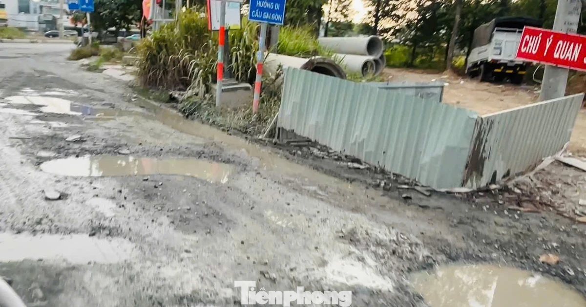 Cận cảnh 'con đường đau khổ', hơn 1,7km làm 10 năm chưa xong ở TPHCM