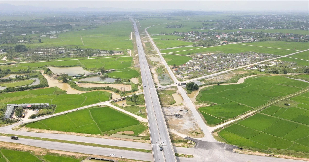 Cao tốc Bắc Nam qua Hà Tĩnh bị hỏng khe co giãn