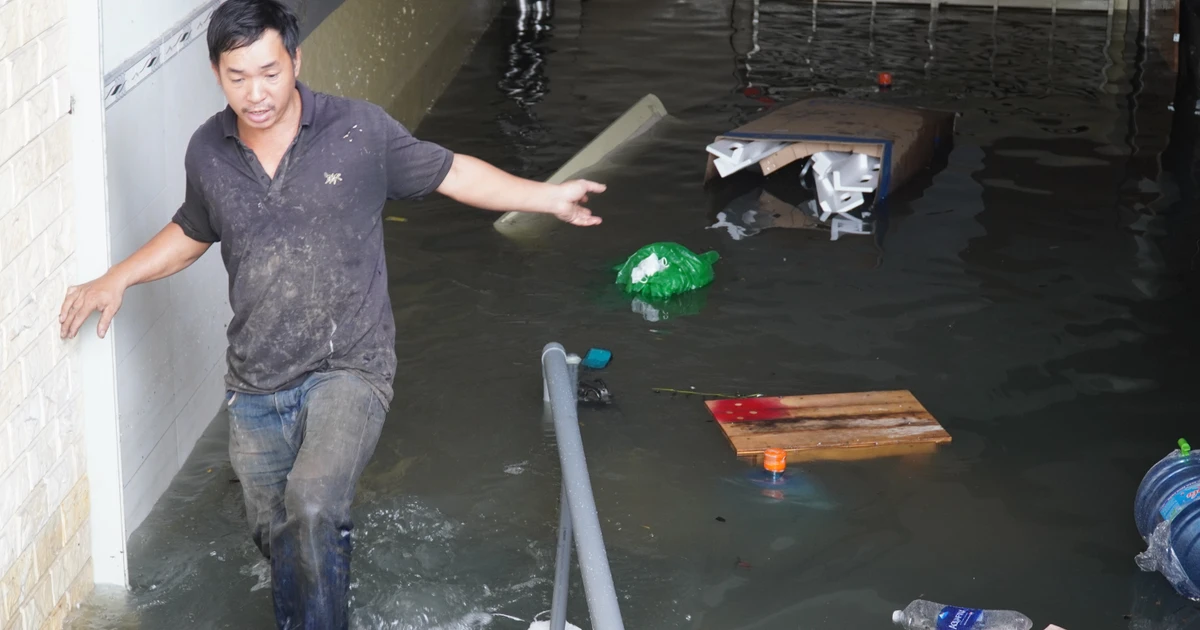 Hầm khu biệt thự ở TPHCM ngập sâu: 'Ai ngờ nước dữ dằn đến thế'