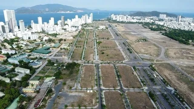 HoREA đề nghị 'chốt' thời điểm tính giá đất để gỡ vướng hàng trăm dự án