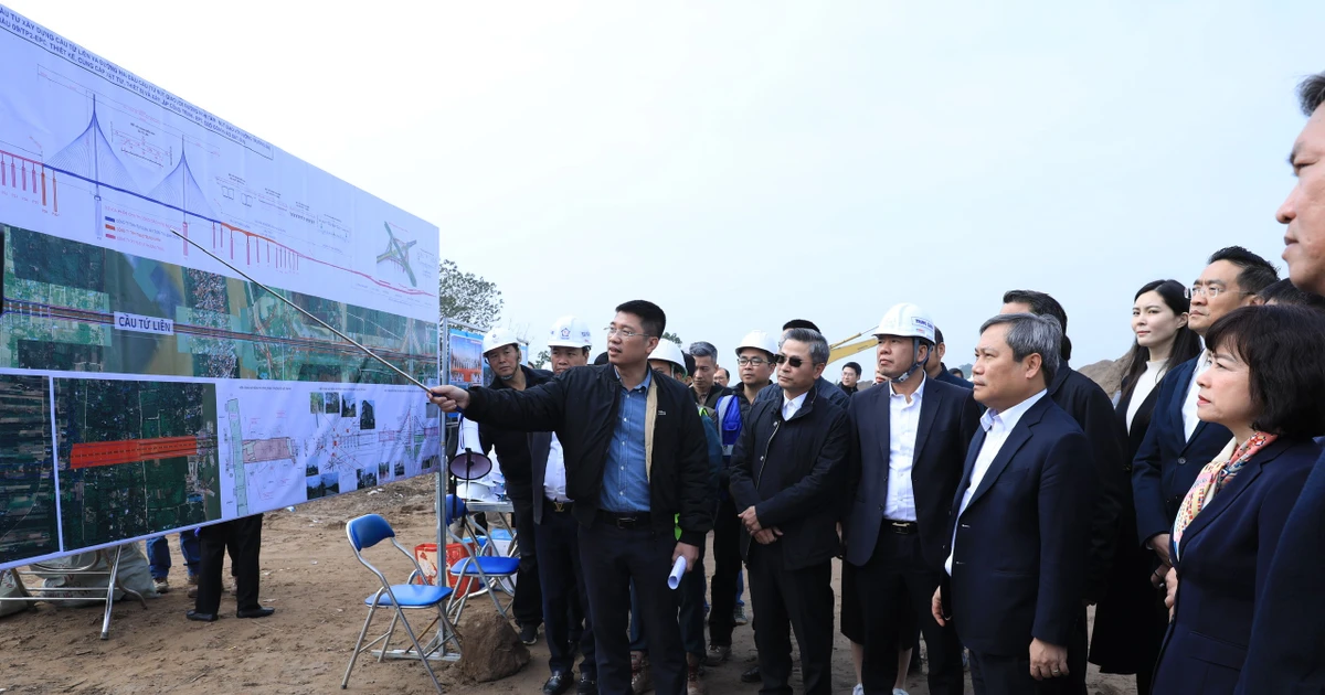 Lãnh đạo Hà Nội chúc Tết, kiểm tra tiến độ dự án cầu Tứ Liên, Nhà hát Opera
