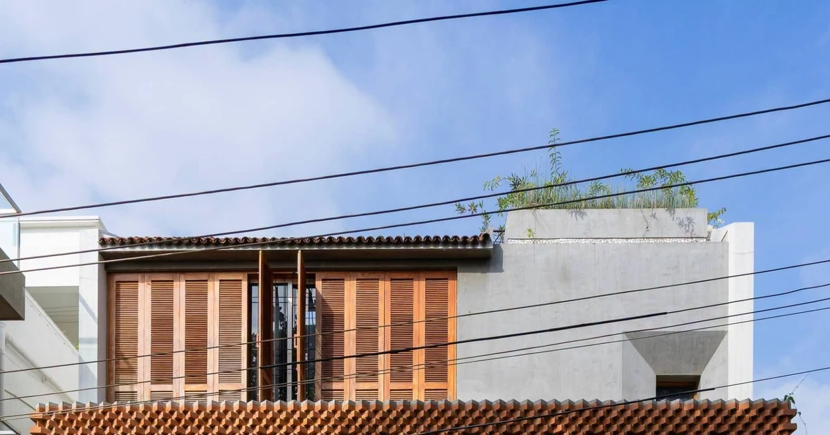 Ngôi nhà bốn tầng gây ấn tượng với gạch thô