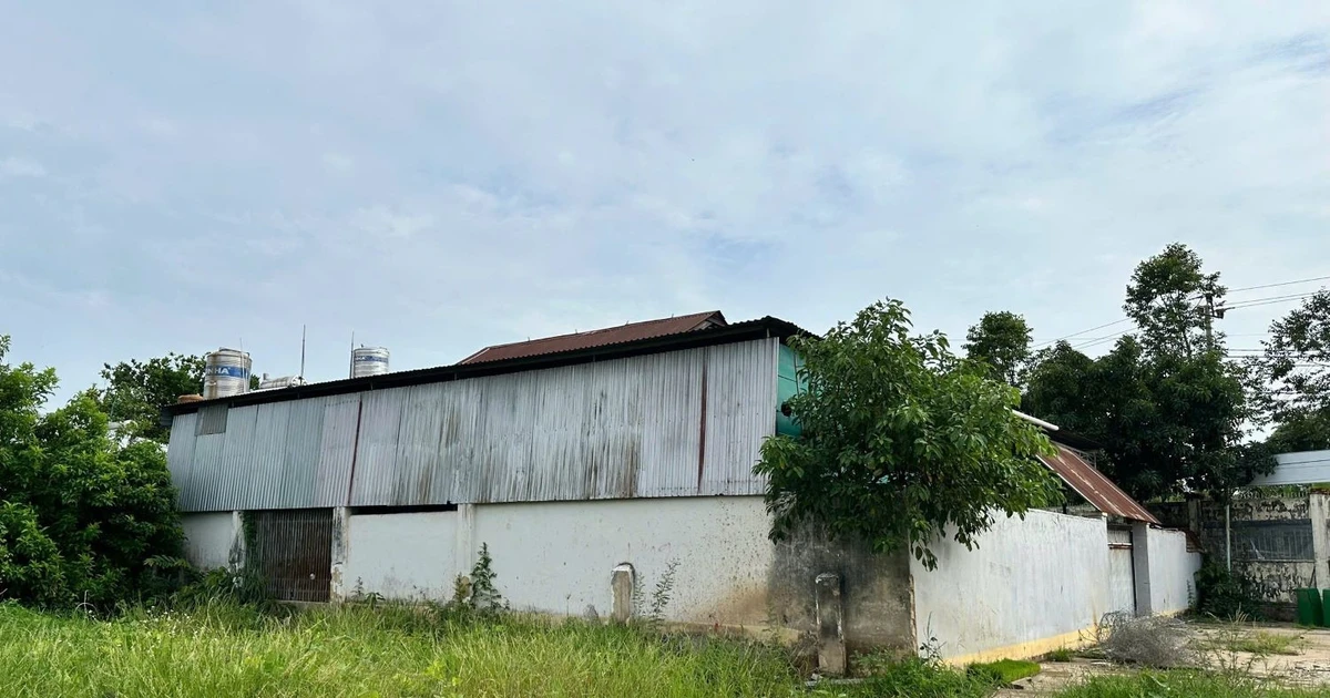 Nguyên hiệu trưởng dựng nhà trên đất trường, chiếm dụng gần 500m²