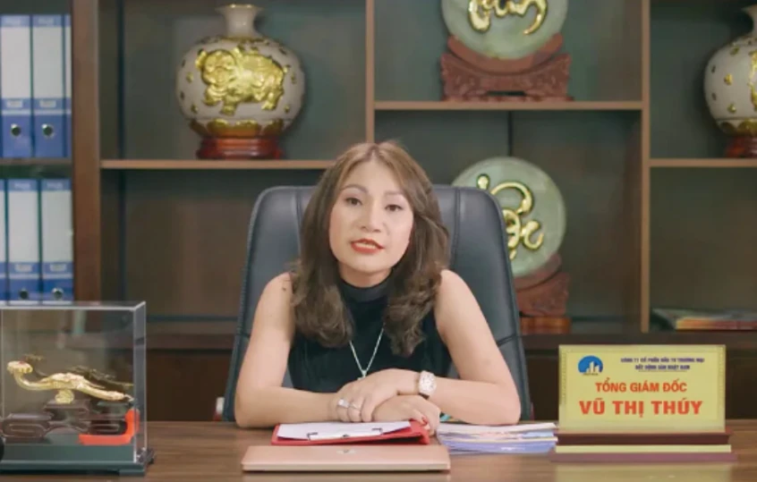 Nữ chủ tịch bán 'chui' cổ phiếu