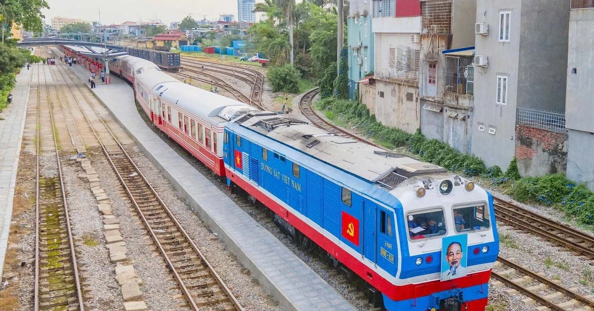 Phó Thủ tướng: 'Đường sắt phải trở thành trục hạ tầng chiến lược quốc gia'