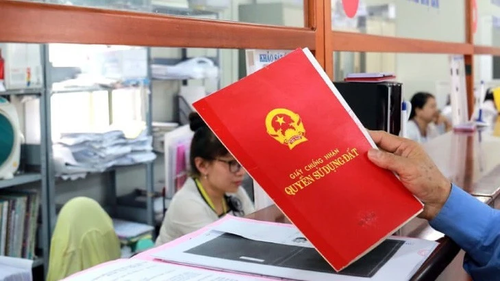 Số lượng sổ đỏ cấp lần đầu ở TPHCM giảm mạnh