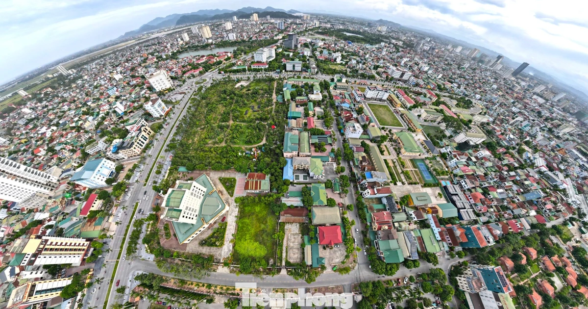 Tất bật dọn khu 'đất vàng', chuẩn bị đấu giá để xây tòa nhà cao 39 tầng