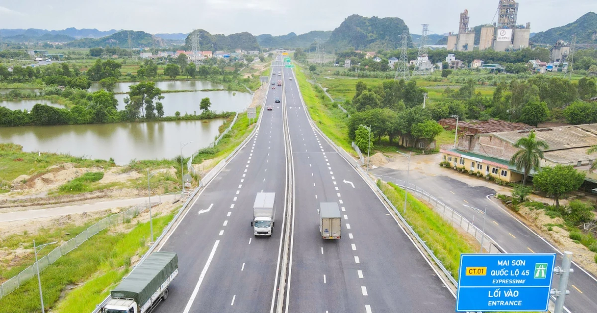 Thu phí 5 tuyến cao tốc từ đêm nay, lái xe cần lưu ý gì?